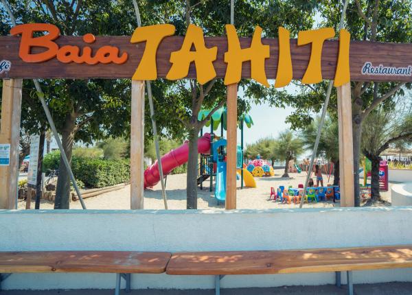 campingtahiti it offerta-speciale-in-camping-village-sui-lidi-di-comacchio-per-l-inizio-dell-estate-con-spiaggia-inclusa 028